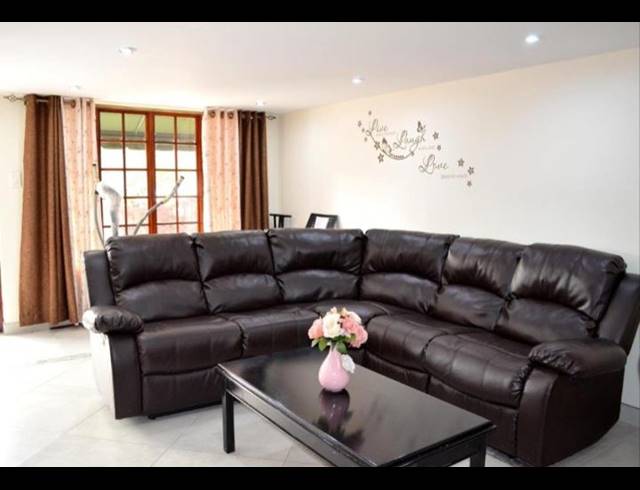 3 BEDROOM PROPERTY TO RENT IN EDENBURG